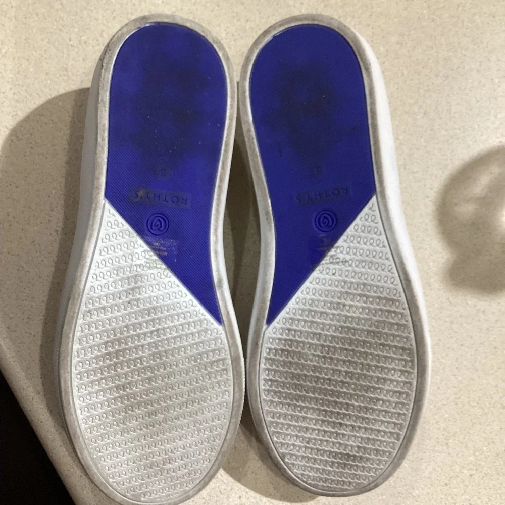 Rothy's The Sneaker Women's White Rainbow Stripe‎ Knit Slip On Shoes Size 3